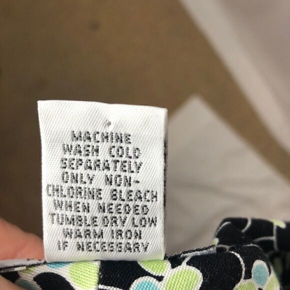 4/$25 Ann Taylor Loft Mini Skirt. Size 8P. - Picture 5 of 5